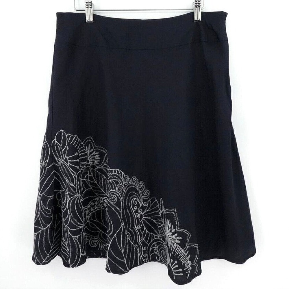Sherry Taylor Navy Blue Floral Embroidered Flared Skirt Large Ramie-Blend Breezy